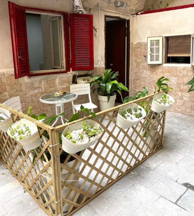 Golden House Naples Exterior photo